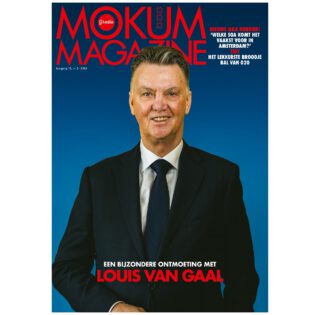 LOUIS VAN GAAL OP COVER MOKUM MAGAZINE!
‘Ja natuurlijk doe ik mee, ik ben een Amsterdammer!’ Tot onze verbazing was dit het antwoord van Louis van Gaal op ons verzoek om een mooie (foto)reportage met hem te maken voor Mokum Magazine. De gehele redactie sprong meerdere gaten in de lucht! Onze fotograaf @koenvanassema heeft unieke en schitterende beelden van Louis geschoten in het prachtige @huisterduin voor de maart editie, die deze week verschijnt. 
▶️ Losse nummers zijn bij ons niet na te bestellen, maar als je nú abonnee wordt, dan wordt dit exemplaar bij je thuis bezorgd. Doe het snel via https://www.mokummagazine.nl/abonnee/ 
✅ Adverteren in Mokum Magazine? Neem dan contact op met Sabina Erents via sabina@mokummagazine.nl